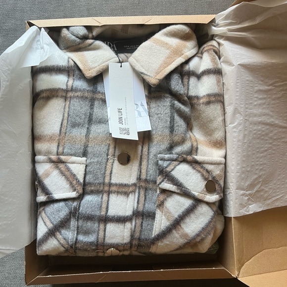 Zara Shacket - Picture 2 of 2